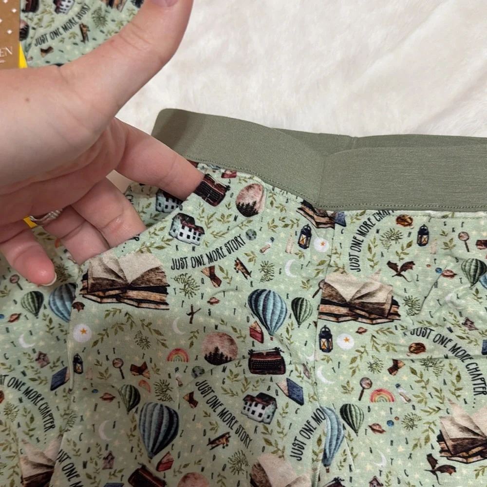 Wild woven‎ 2 piece shortie pajama set unisex NWT books story whimscical